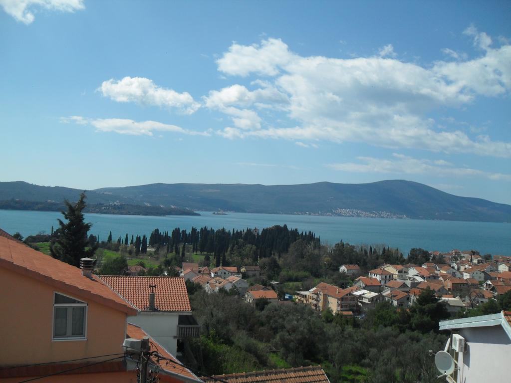 טיווט Apartmani Petar מראה חיצוני תמונה