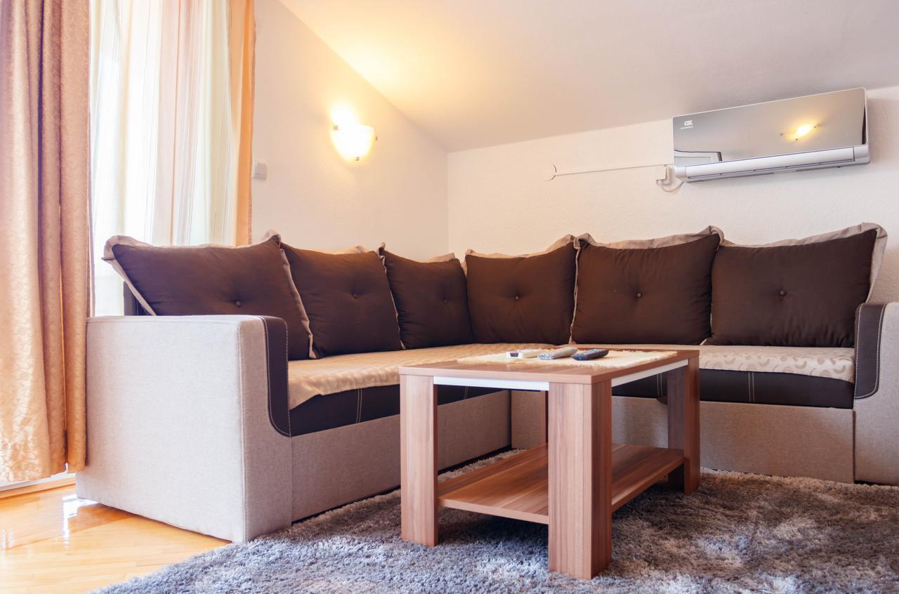 טיווט Apartmani Petar מראה חיצוני תמונה